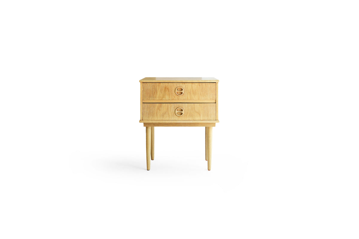1Danish_Vintage_Small_Side_Che