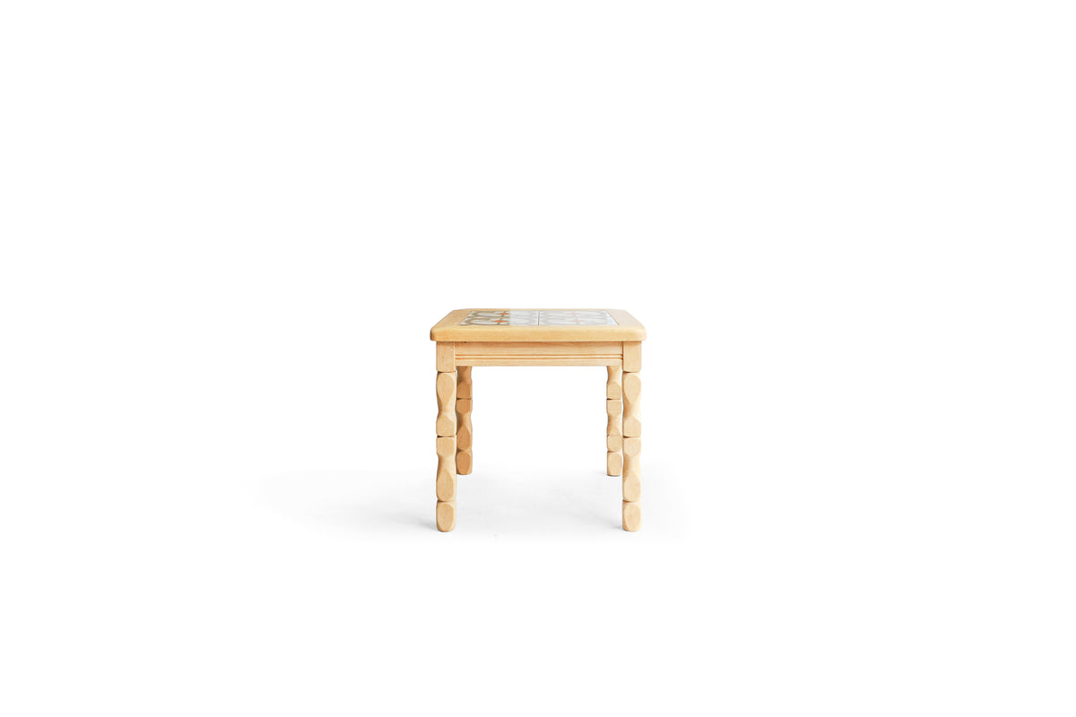 タイル テーブル サイドテーブル GRID TILE SIDE TABLE - Kanaete(カナエテ) - アイデアをカタチにする
