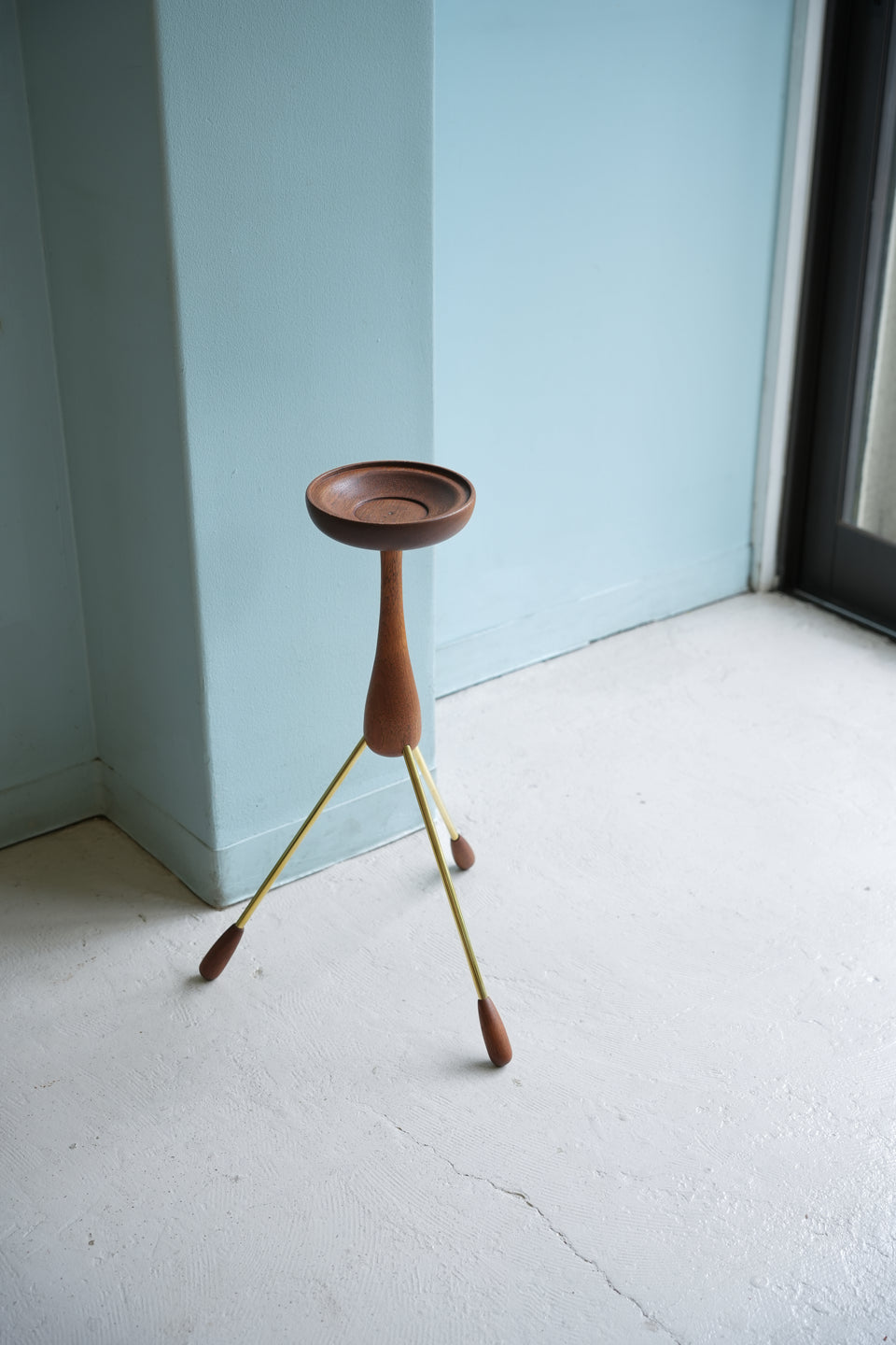 Danish Vintage Teak Tripod Pedestal Stand/デンマークヴィンテージ スタンド チーク材 三本脚 北欧インテリア