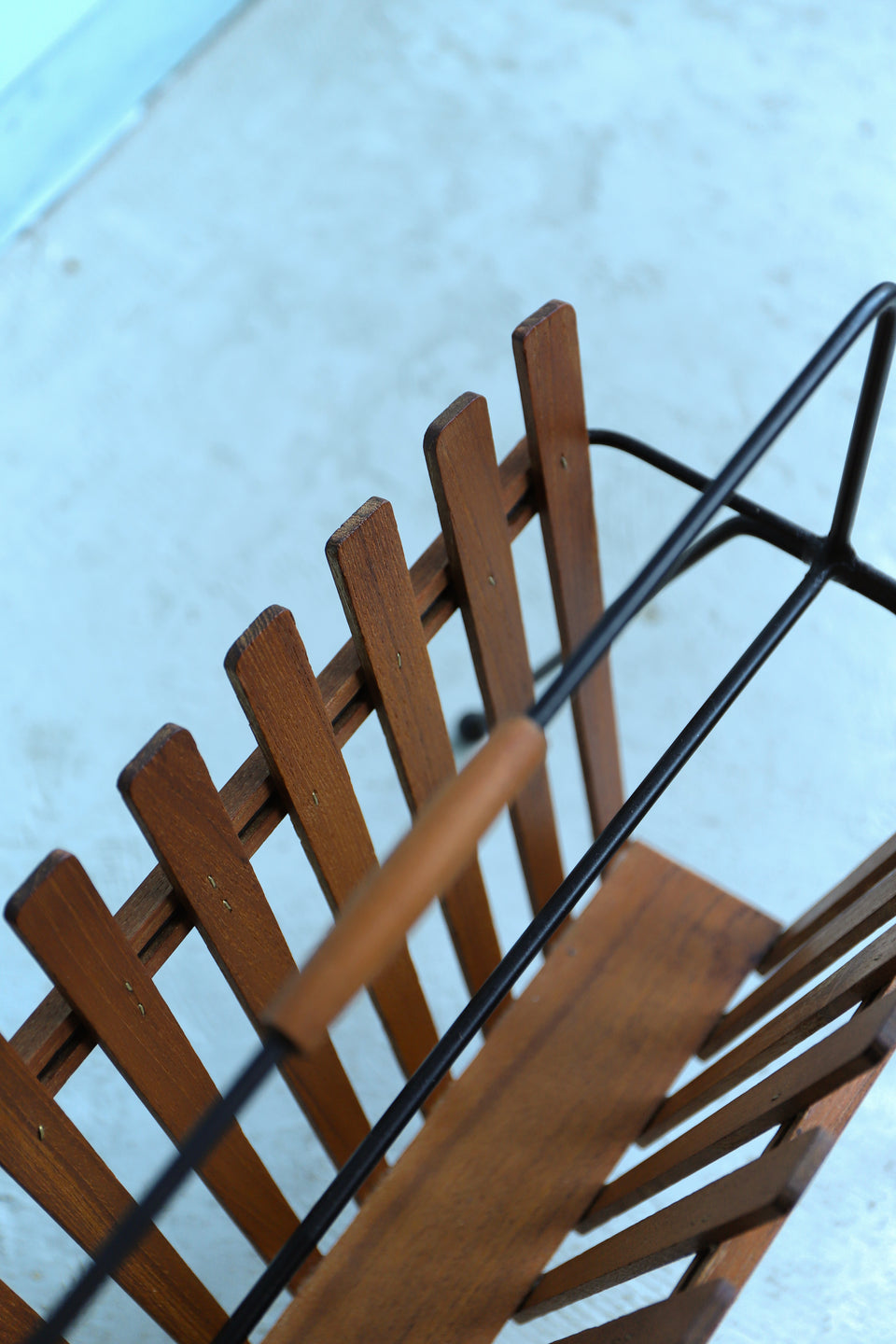 Danish Vintage Magazine Rack Teak Iron/デンマークヴィンテージ マガジンラック チーク材 アイアン 北欧インテリア