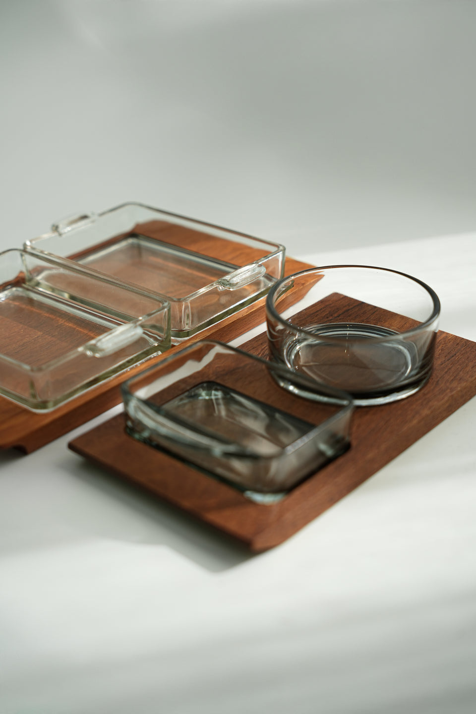 Danish Vintage Teak Serving Tray with Glass Dish/デンマークヴィンテージ チークサービングトレイ ガラス皿 北欧インテリア