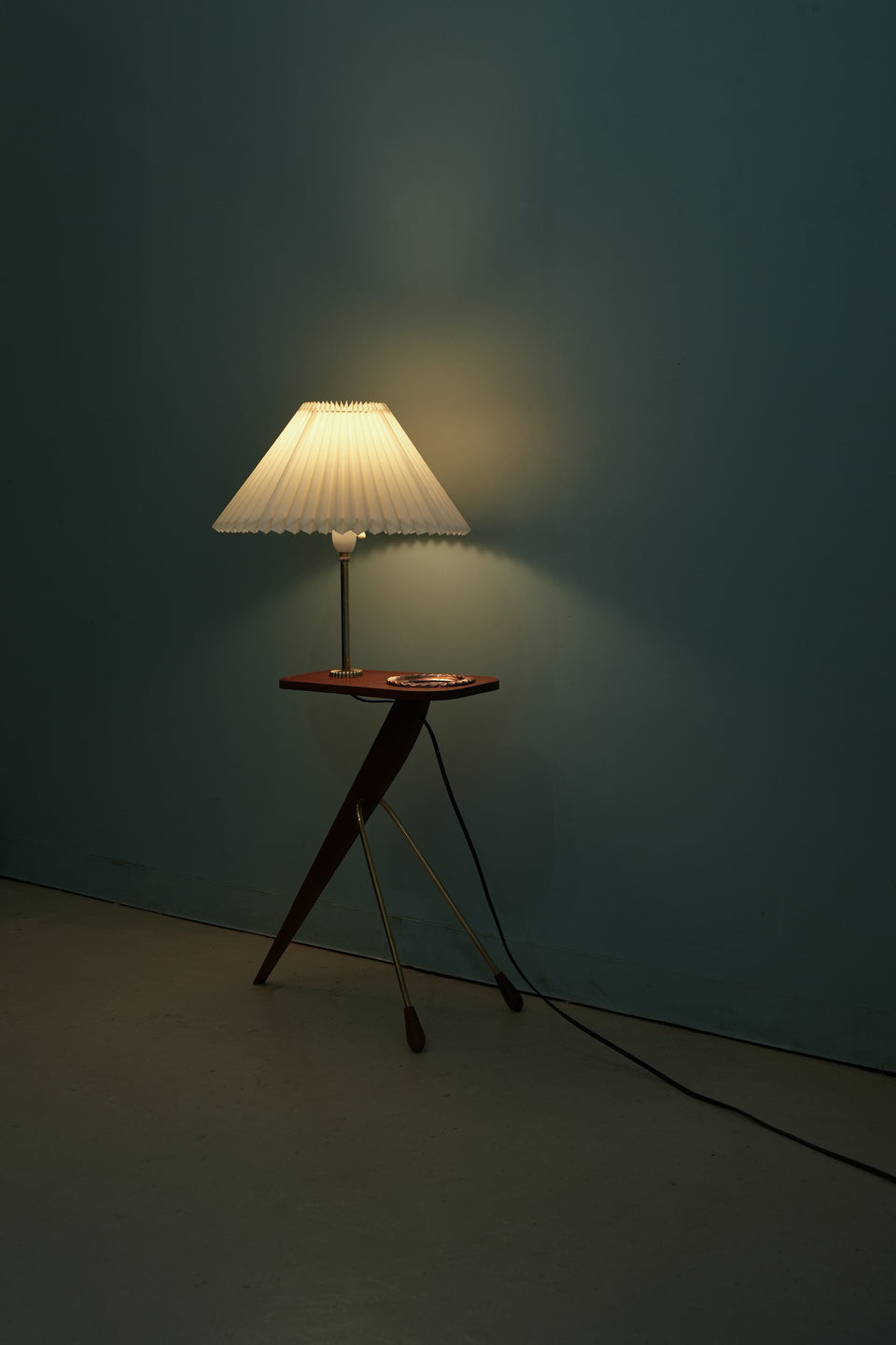 Danish Vintage Tripod Side Table Lamp/デンマークヴィンテージ サイドテーブルランプ 照明 北欧インテリア