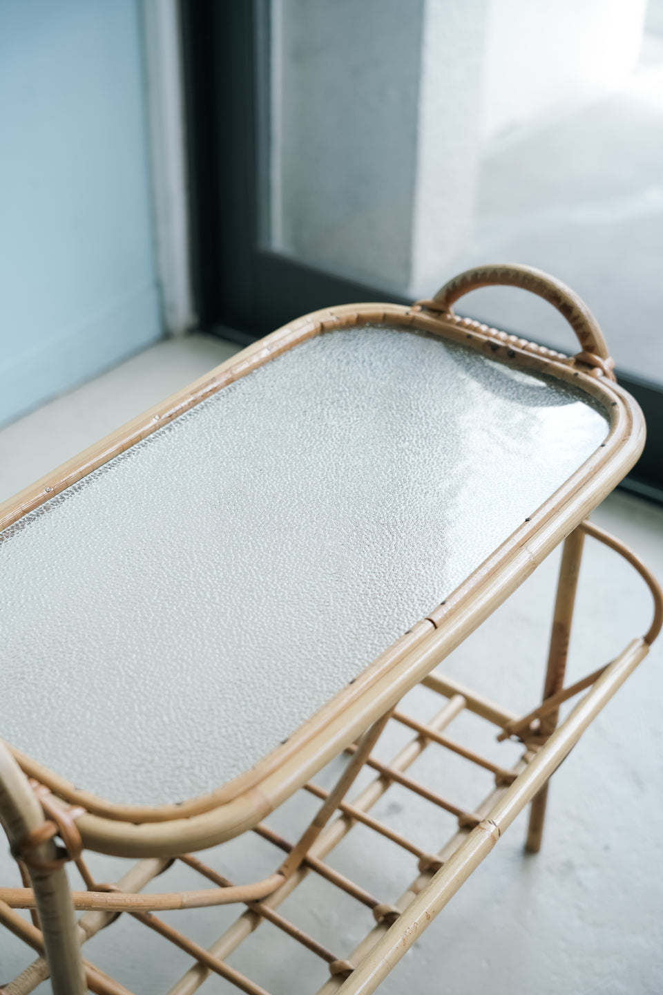 Danish Vintage Glass Top Rattan Side Table with Rack/デンマークヴィンテージ ラタンサイドテーブル ガラストップ
