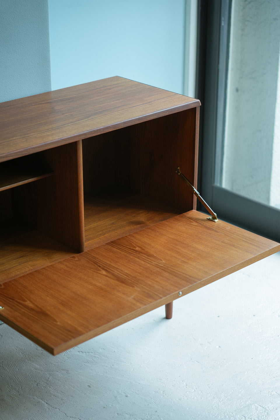 Danish Vintage Lyby Møbler Small Cabinet/デンマークヴィンテージ スモールキャビネット チーク材 北欧家具
