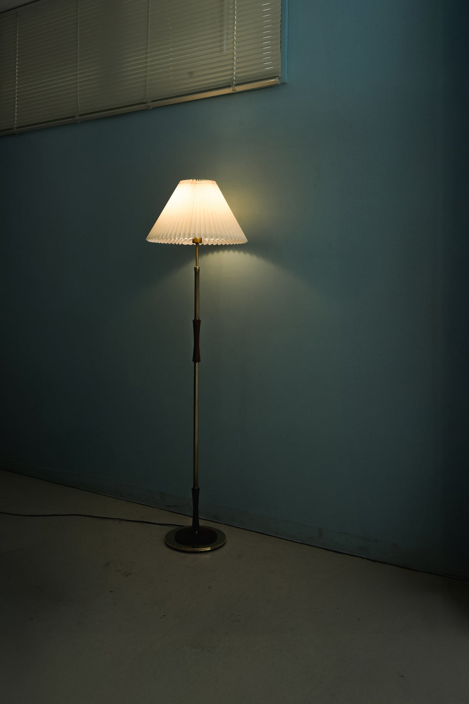 Danish Vintage Rosewood Brass Floor Stand Light/デンマークヴィンテージ フロアスタンド 照明 ローズウッド材 真鍮 北欧インテリア