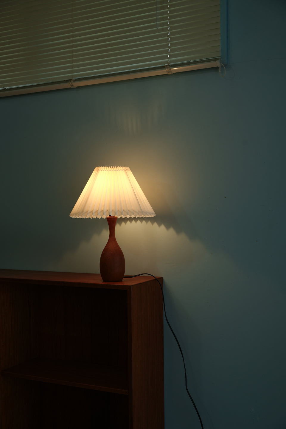 Danish Vintage Table Lamp Teak/デンマークヴィンテージ チーク材 テーブルランプ