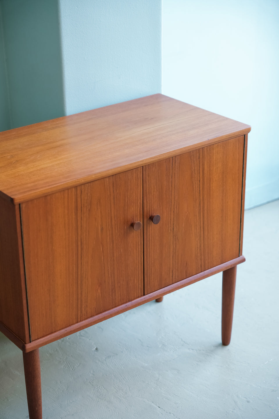 Danish Vintage Teak Small Cabinet/デンマークヴィンテージ スモールキャビネット チーク材
