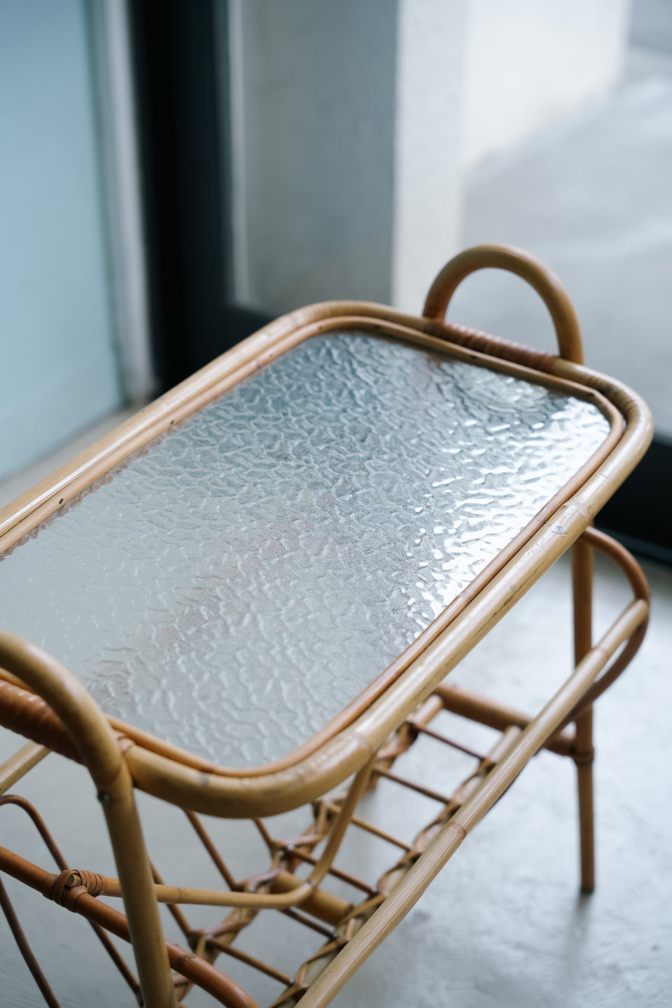 Glass Top Rattan Side Table with Rack Danish Vintage/デンマークヴィンテージ ラタンサイドテーブル ガラストップ
