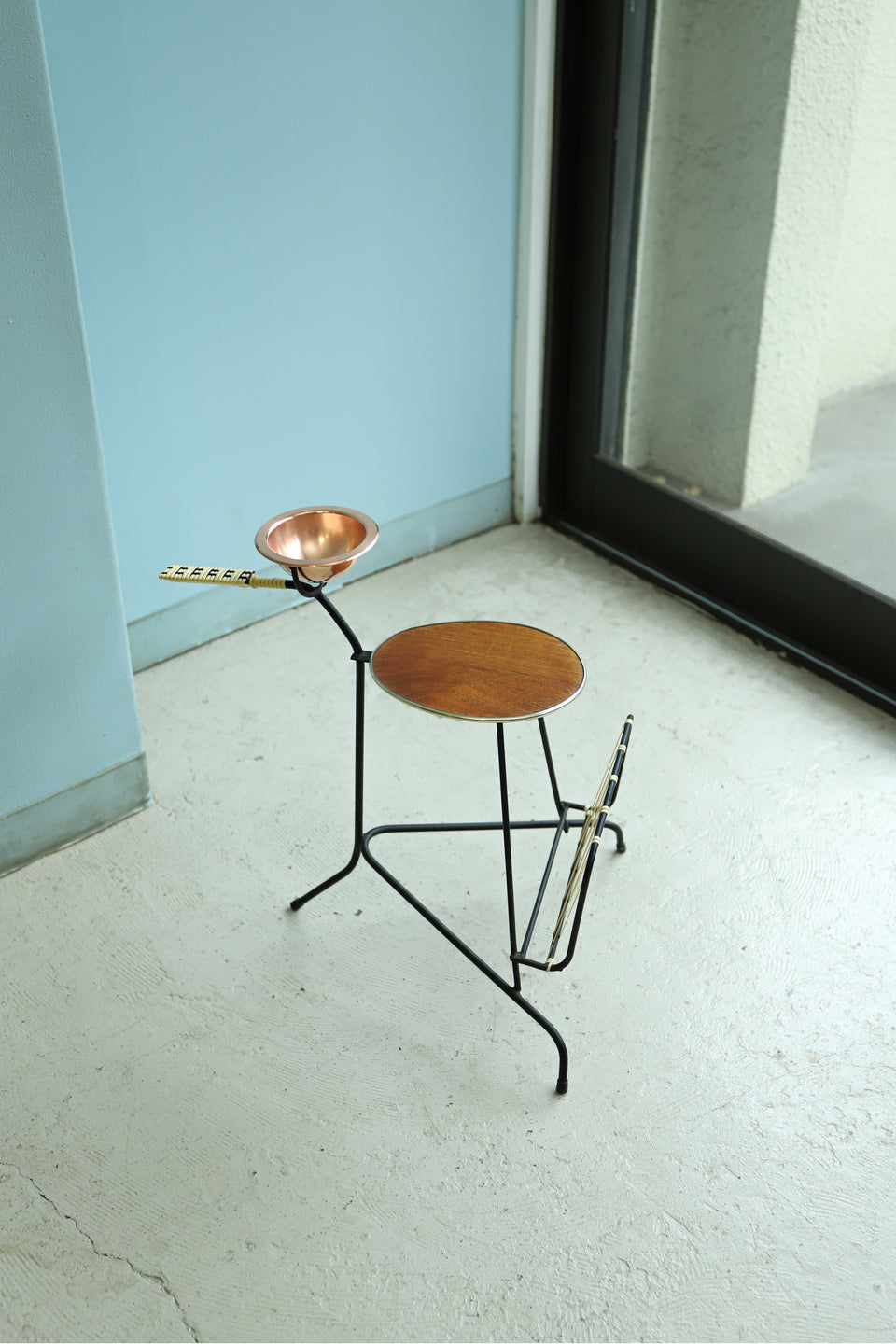 Danish Vintage Side Table with Magazine Rack/デンマークヴィンテージ サイドテーブル マガジンラック付き 北欧インテリア