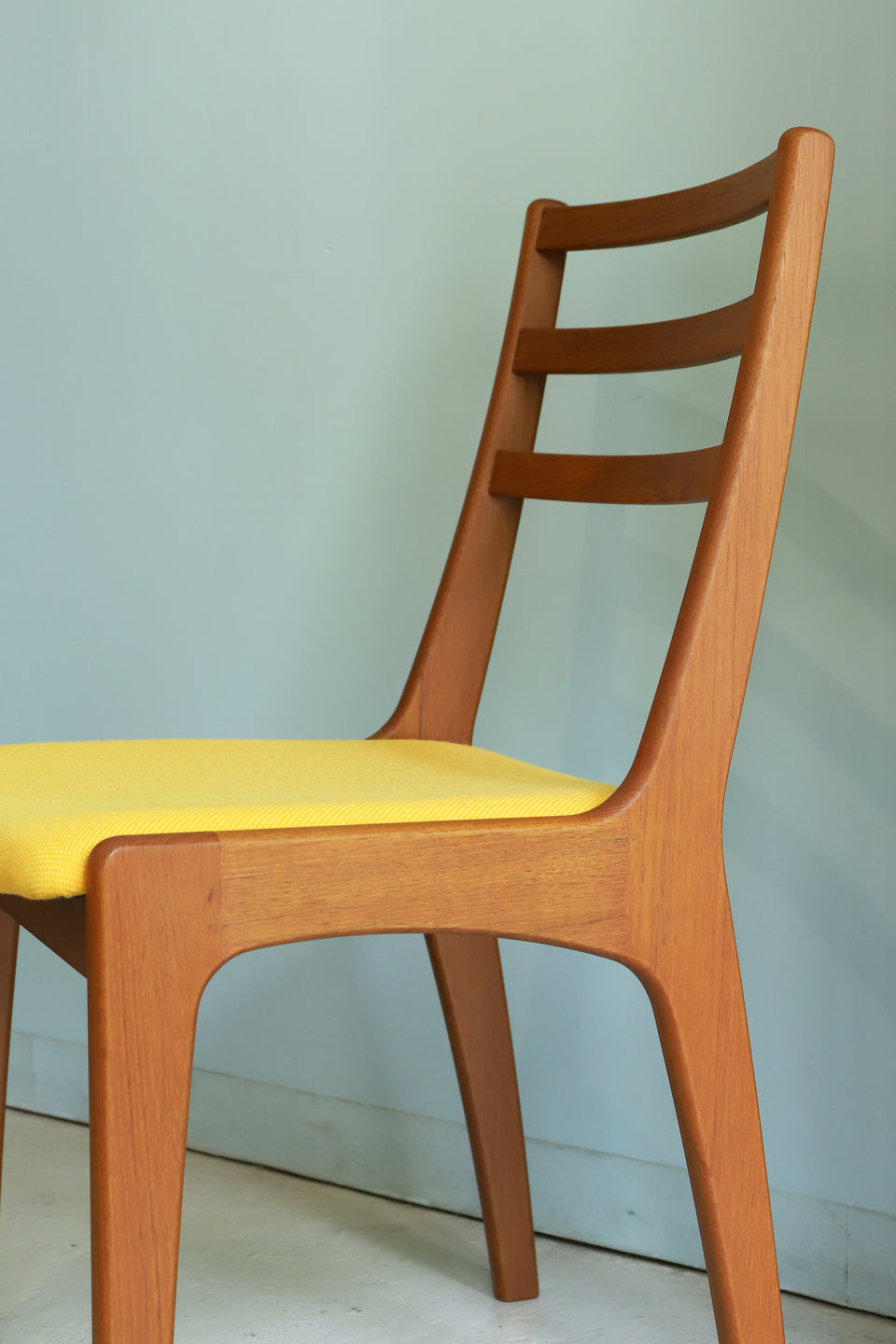 Vintage Rudder Back Dining Chair Teakwood/ヴィンテージ ダイニングチェア ラダーバック チーク材 北欧デザイン