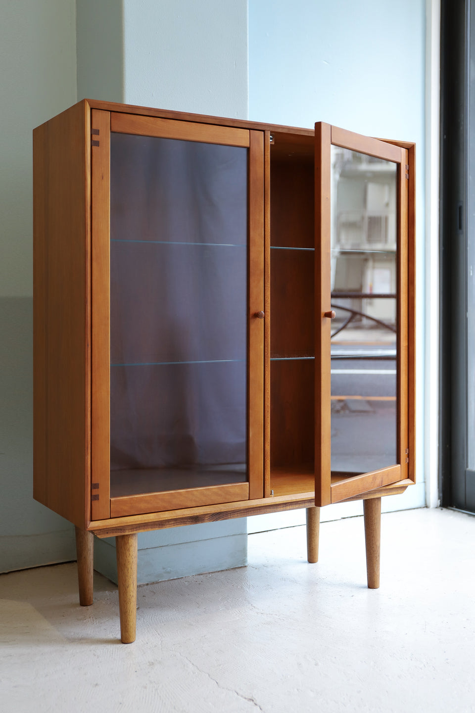 CFC Silkeborg Glass Cabinet Naver Collection/デンマーク ガラスキャビネット チェリー材 北欧家具