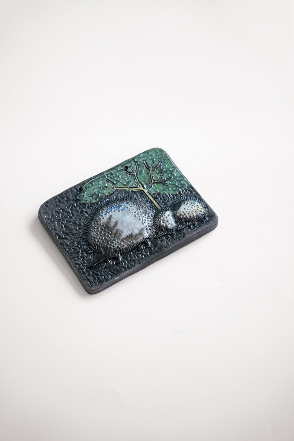 Ateljé Ninnie Keramik Hedgehog Relief Maria Ekberg/スウェーデンヴィンテージ ハリネズミの陶板 マリア・エクベリ
