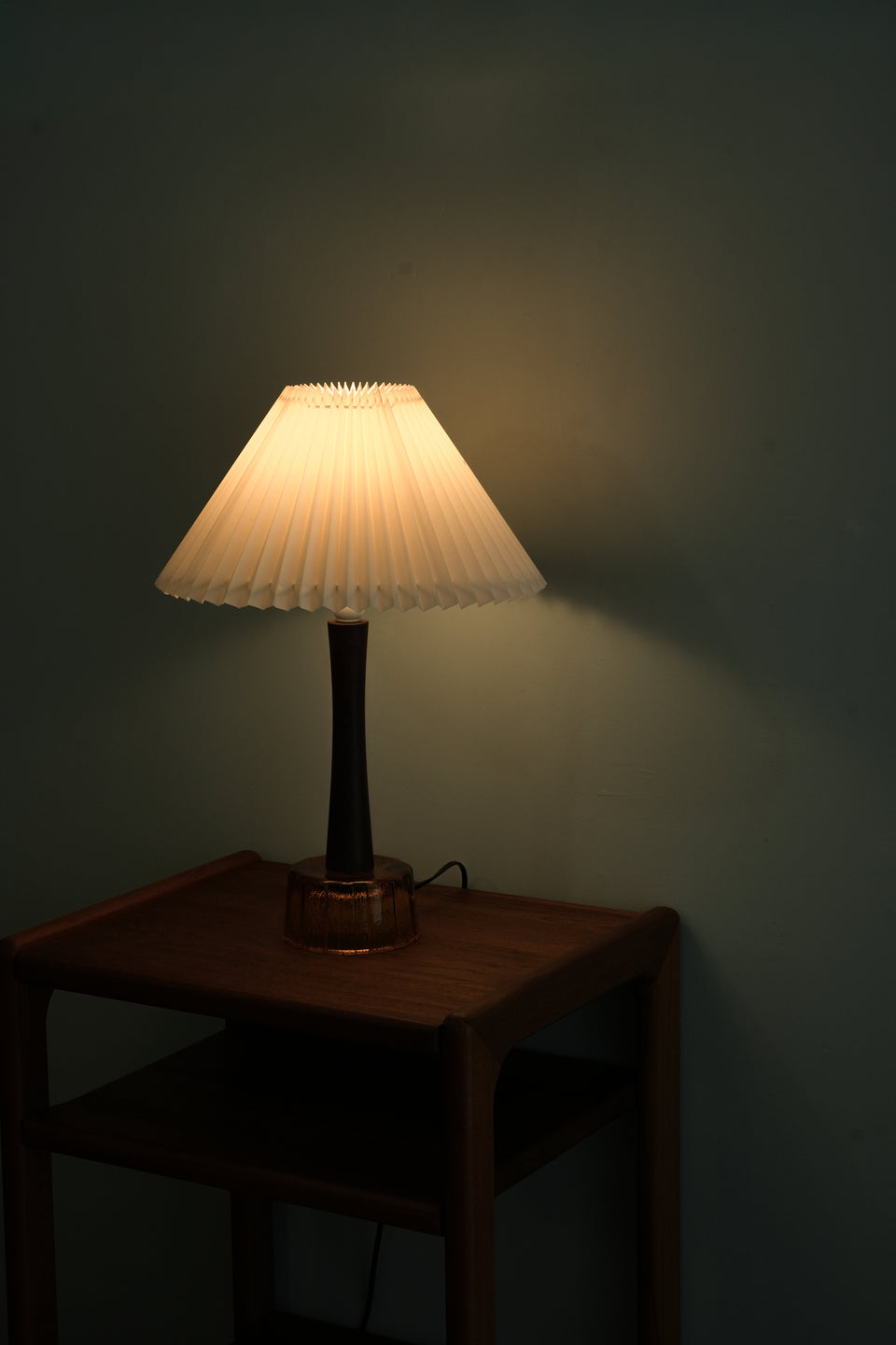 Swedish Vintage AB Stilarmatur Tranas Table Lamp Rosewood Glass/スウェーデンヴィンテージ テーブルランプ ローズウッド材 ガラス
