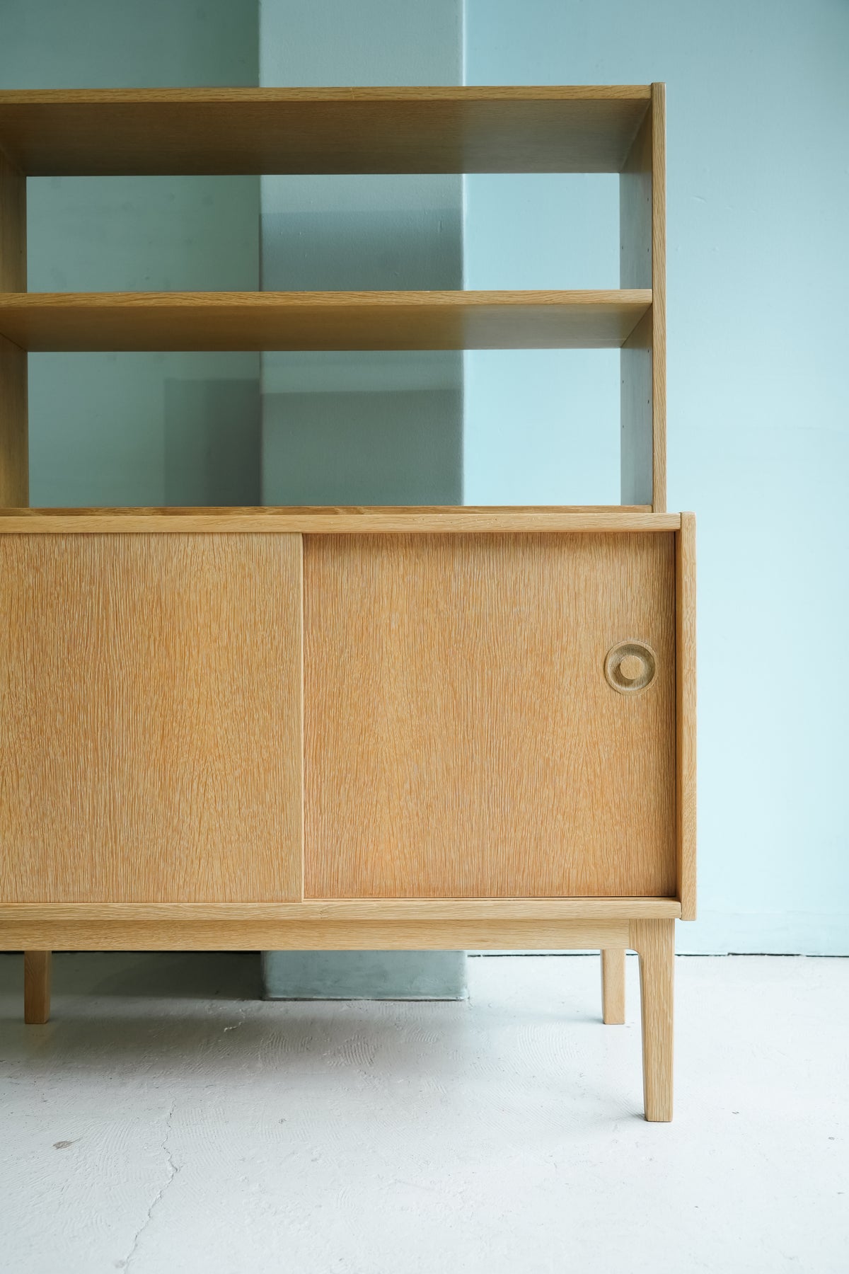 32Scandinavian_Vintage_Oakwood