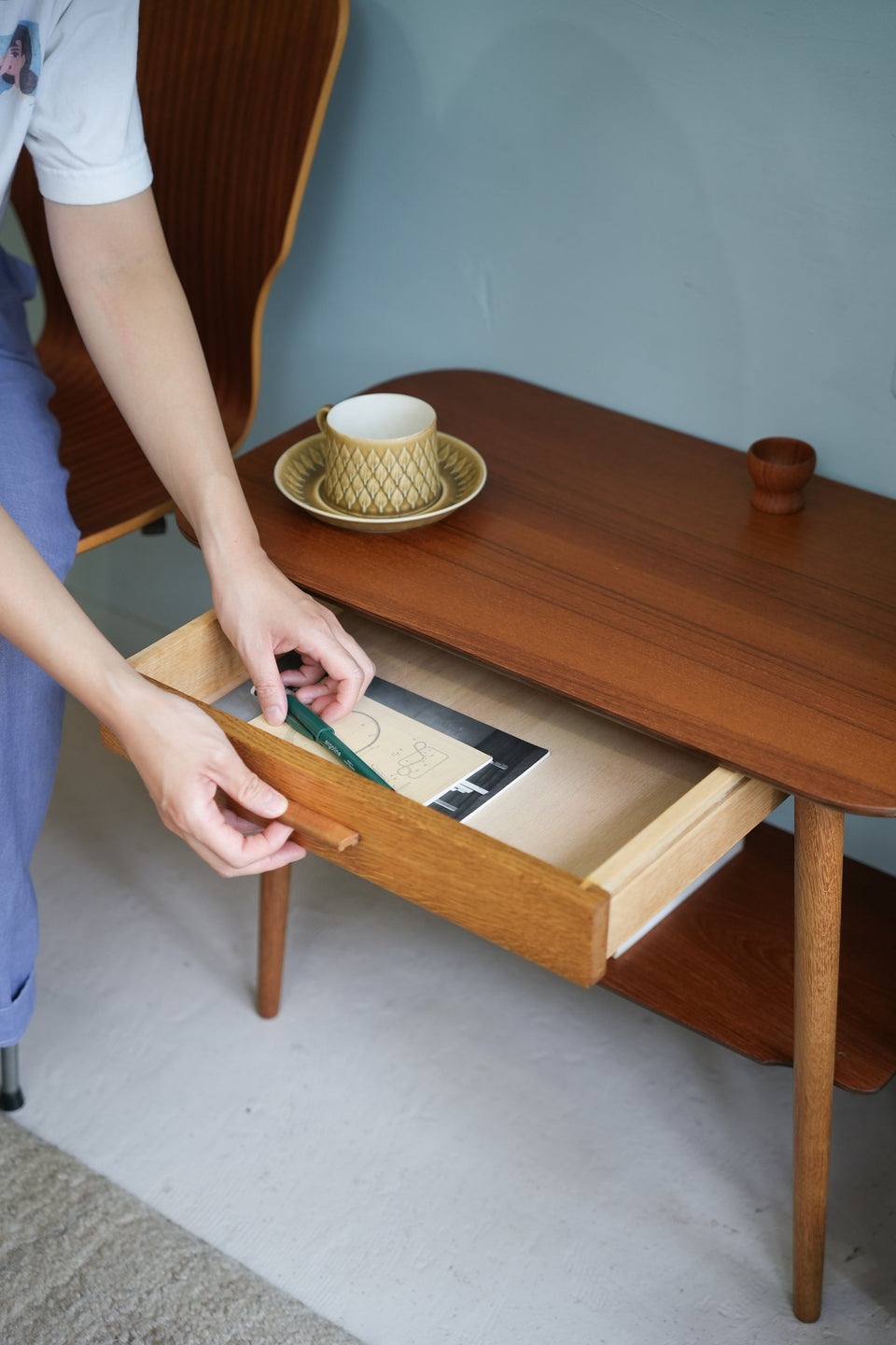 Danish Vintage Side Table with Drawer/デンマークヴィンテージ サイドテーブル 引き出し付き 北欧家具