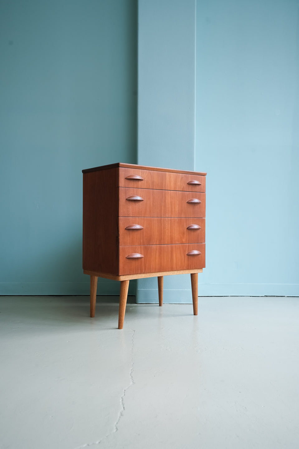 Danish Vintage Teak 4drawer Small Chest/デンマークヴィンテージ 4段 スモールチェスト チーク材 北欧家具