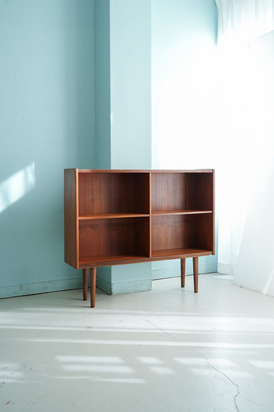 IDC 大塚家具　総無垢材　チーク材　コーナーラック　ヴィンテージ　デンマーク IDC 大塚家具 総無垢材 チーク材 コーナーラック ヴィンテージ デンマーク