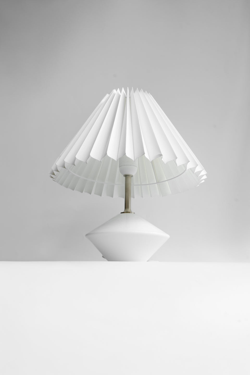 Holmegaard Table Lamp Astro White/ホルムガード テーブルランプ アストロ ホワイト
