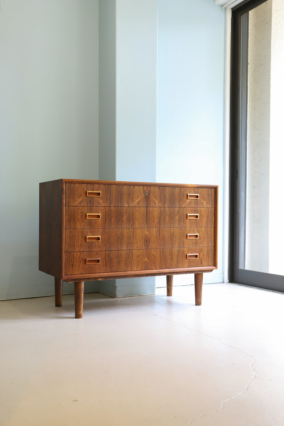 デンマークヴィンテージ チェスト ローズウッド 収納 北欧家具/Danish Vintage Bornholms Møbelfabrik  Rosewood Chest – FURUICHI/古一