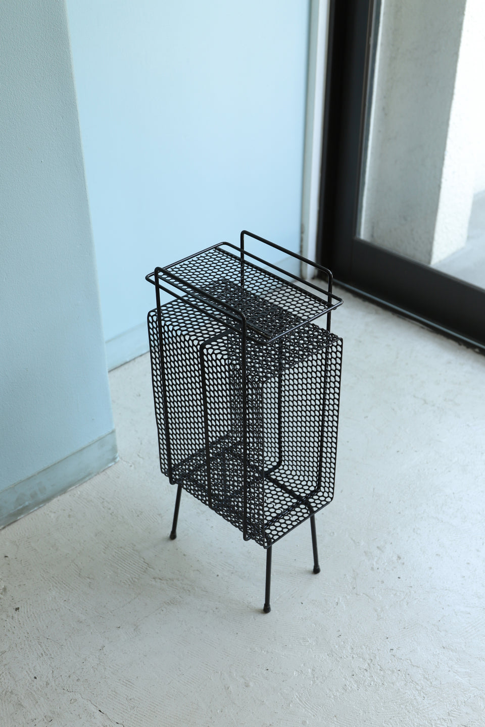 US Vintage Punching Metal Magazine Rack/アメリカヴィンテージ マガジンラック アイアン ミッドセンチュリー