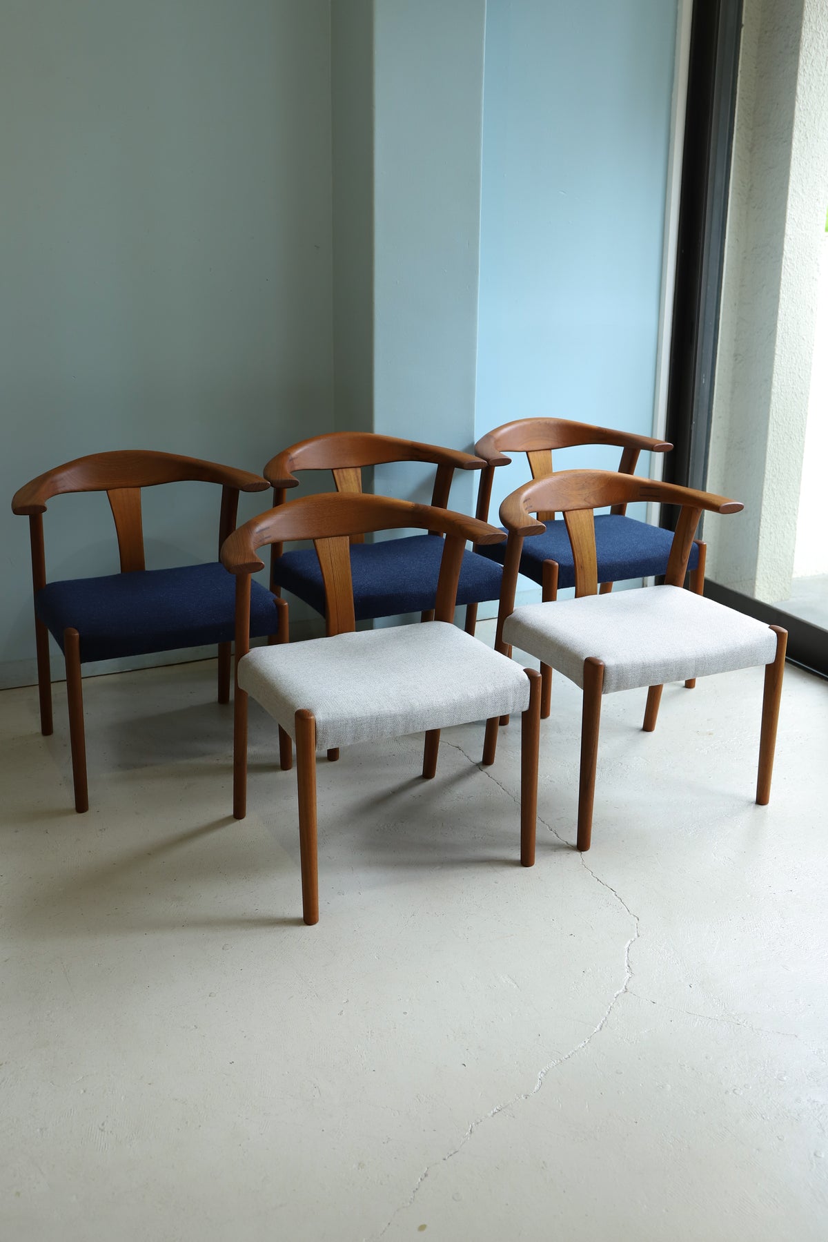 3JapaneseVintageArmChairTeakwo 