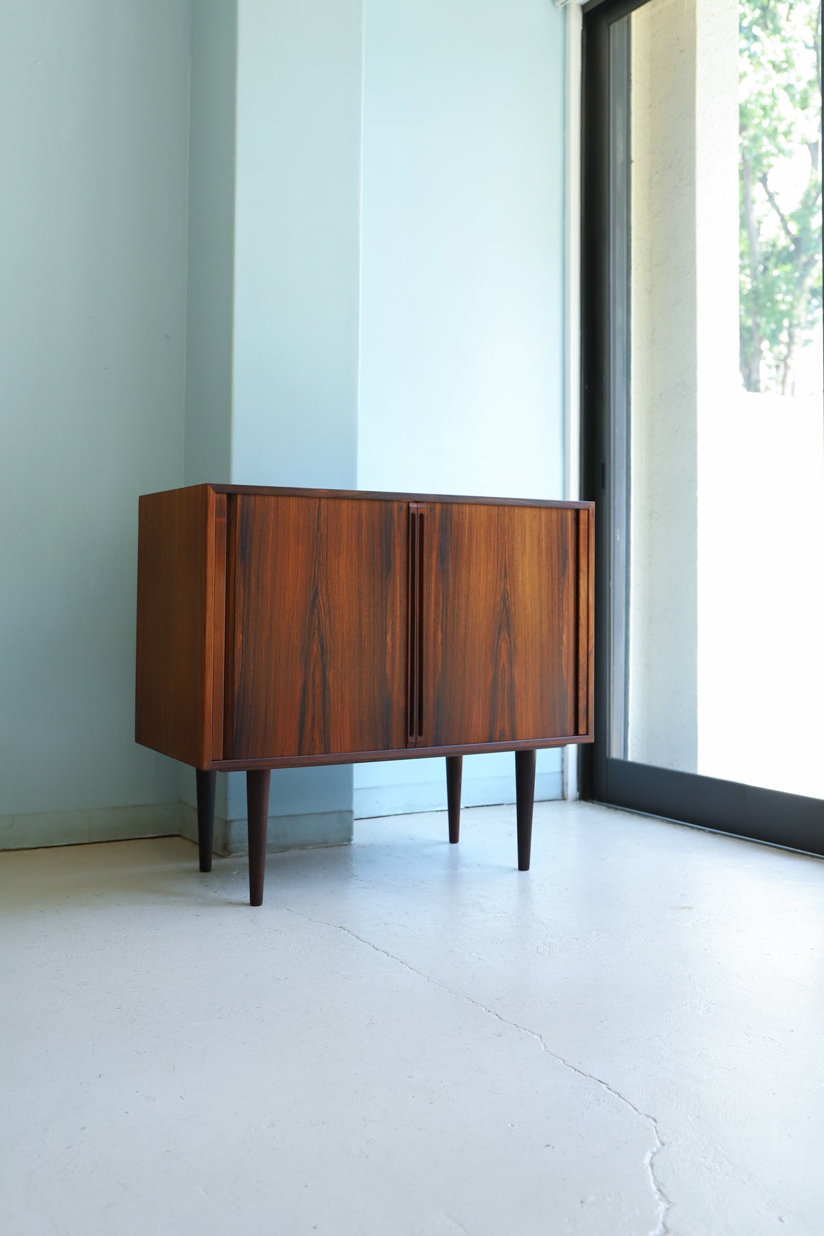 3Kai_Kristiansen_Cabinet_Rosew