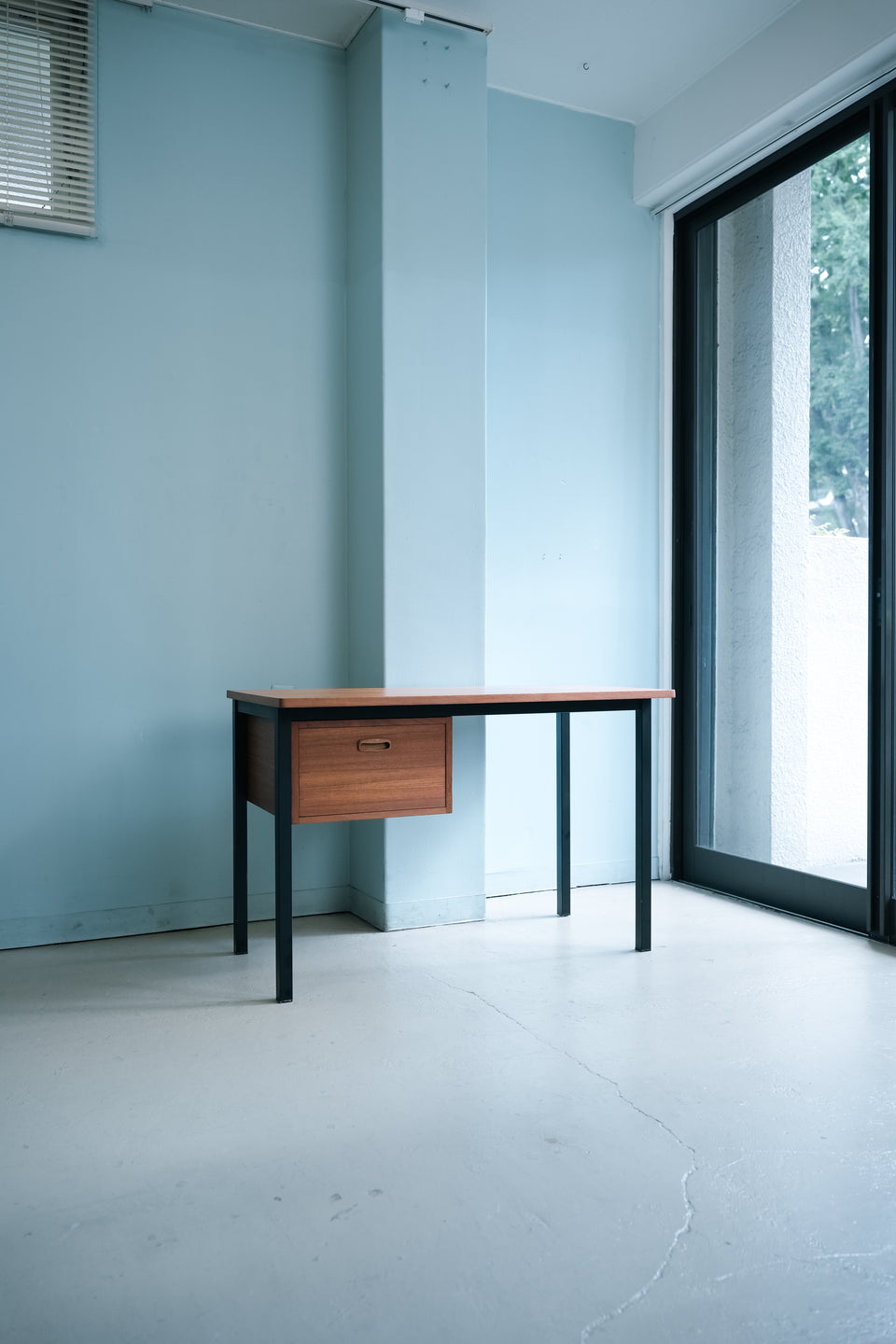 Scandinavian Vintage Teak Iron Desk/北欧ヴィンテージ 片袖デスク チーク材
