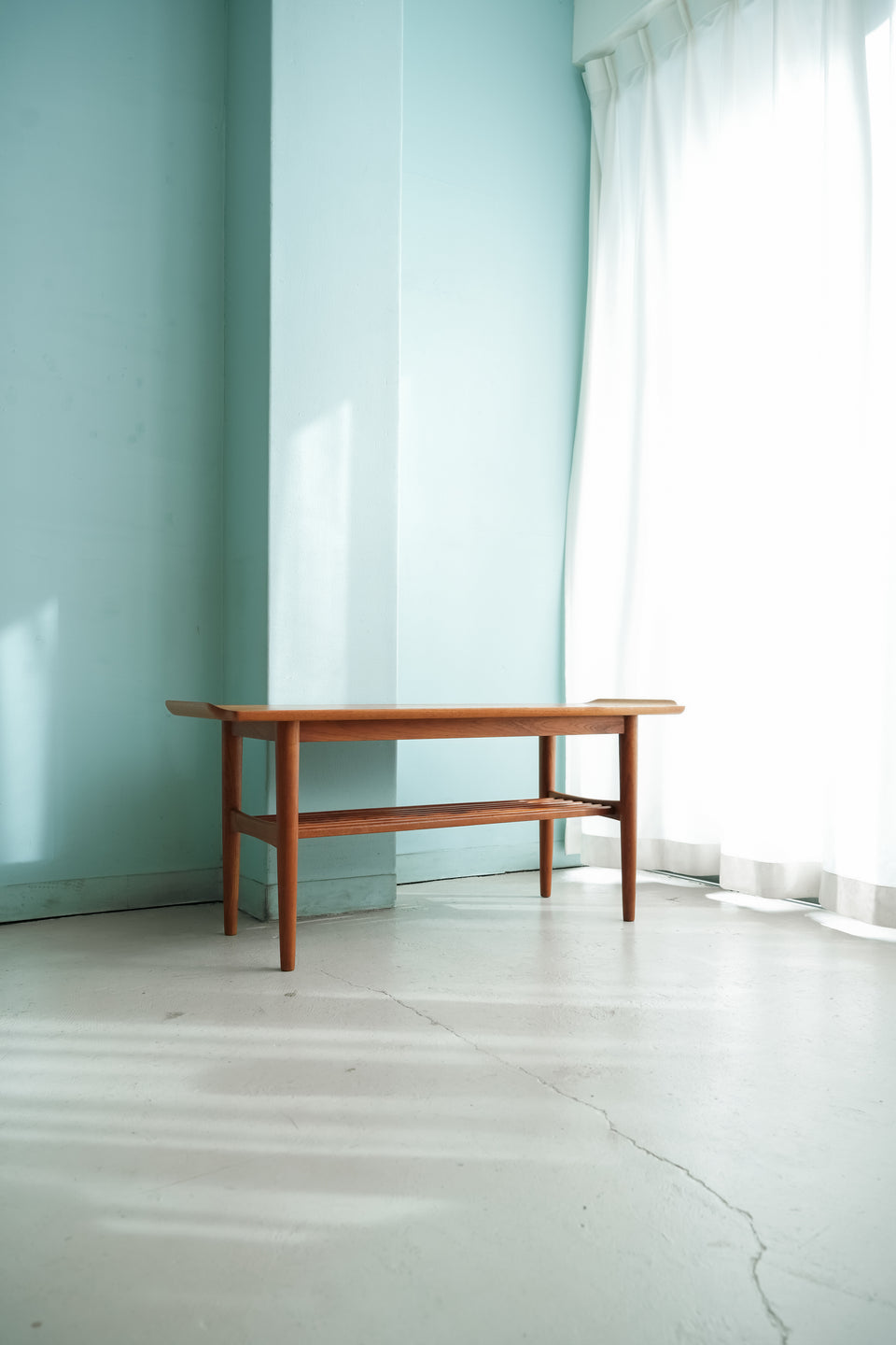 Teakwood Coffee Table with Rack Danish Vintage/デンマークヴィンテージ コーヒーテーブル ラック付 チーク材 北欧家具