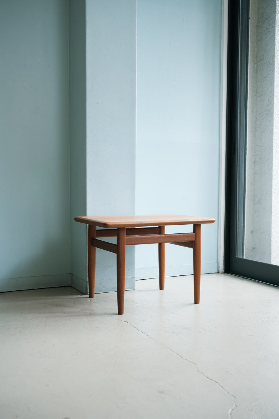 Danish Vintage Teak Side Table/デンマークヴィンテージ サイドテーブル チーク材
