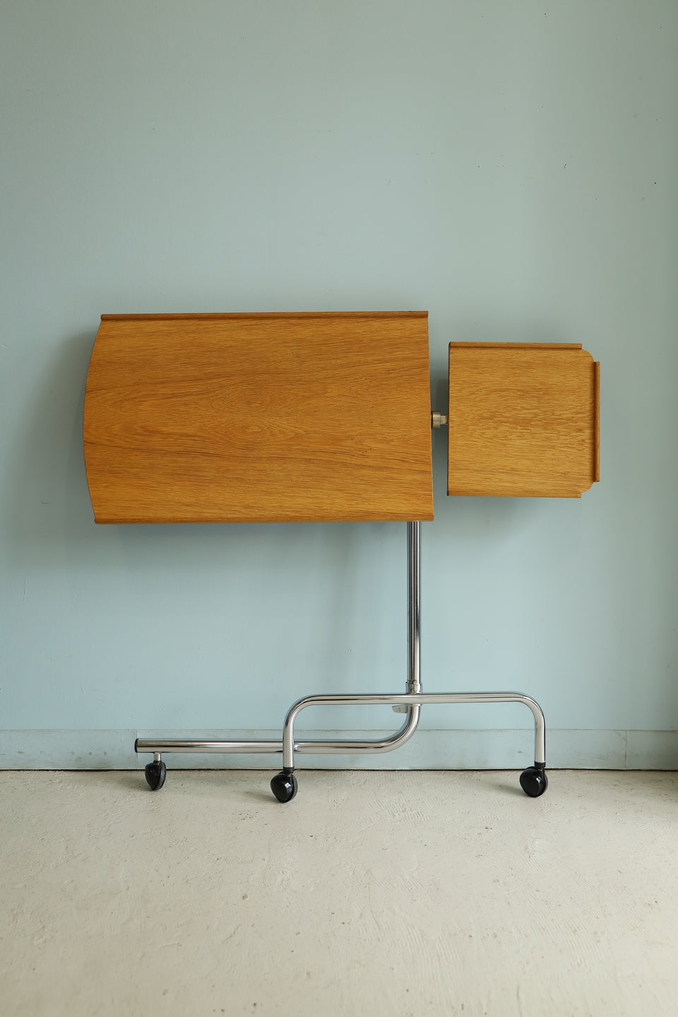 Danish Vintage H.M.N Adjustable Caster Table/デンマークヴィンテージ キャスターテーブル オーク材