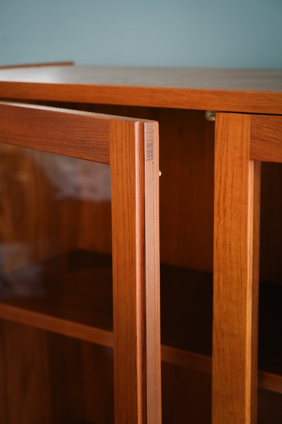 Swedish Vintage Glass Cabinet Cupboard/スウェーデンヴィンテージ ガラスキャビネット カップボード