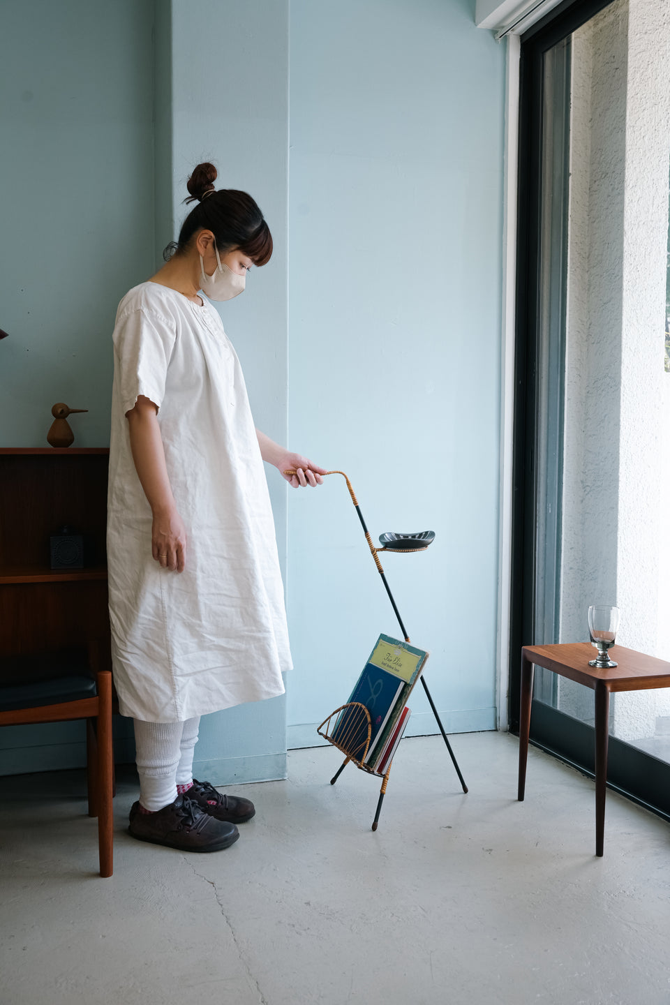 Danish Vintage Magazine Rack with Tray/デンマークヴィンテージ マガジンラック トレイ付き
