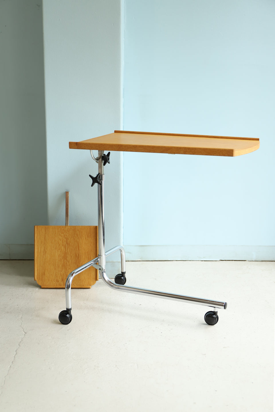 Danish Vintage H.M.N Adjustable Caster Table/デンマークヴィンテージ キャスターテーブル オーク材