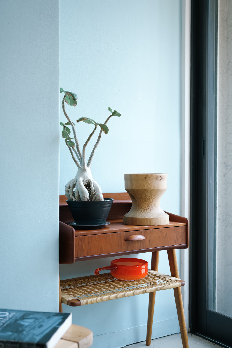 Scandinavian Vintage Pinewood Carved Bowl/北欧ヴィンテージ ボウル パイン材