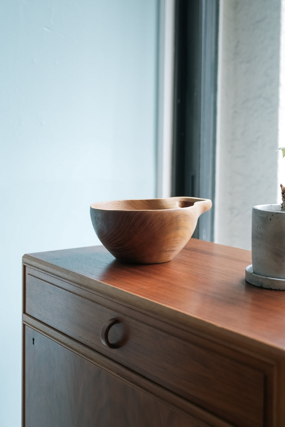 Solid Teak Serving Bowl with Handles/チーク材 ハンドル付きサービングボウル