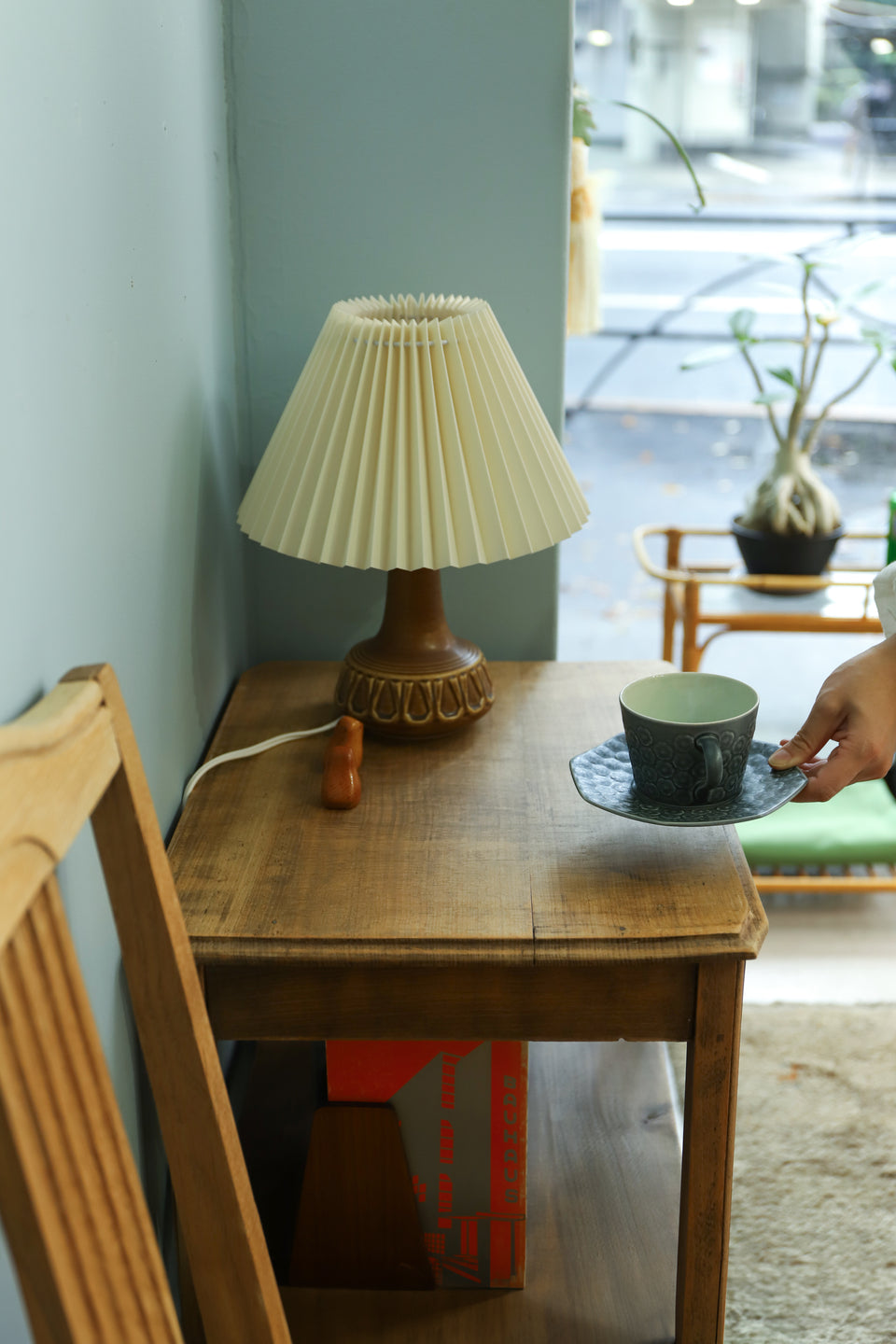 Euro Vintage Telephone Stand with Shelf/ヨーロッパヴィンテージ テレフォンスタンド 電話台 サイドシェルフ