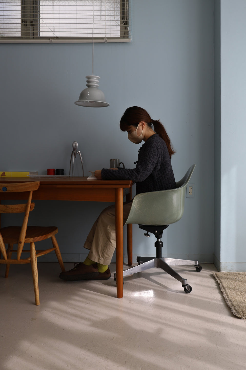 Vintage Herman Miller EAMES Arm Shell Chair with Contract Caster Base/ハーマンミラー イームズ アームシェルチェア コントラクトキャスターベース ヴィンテージ FRP