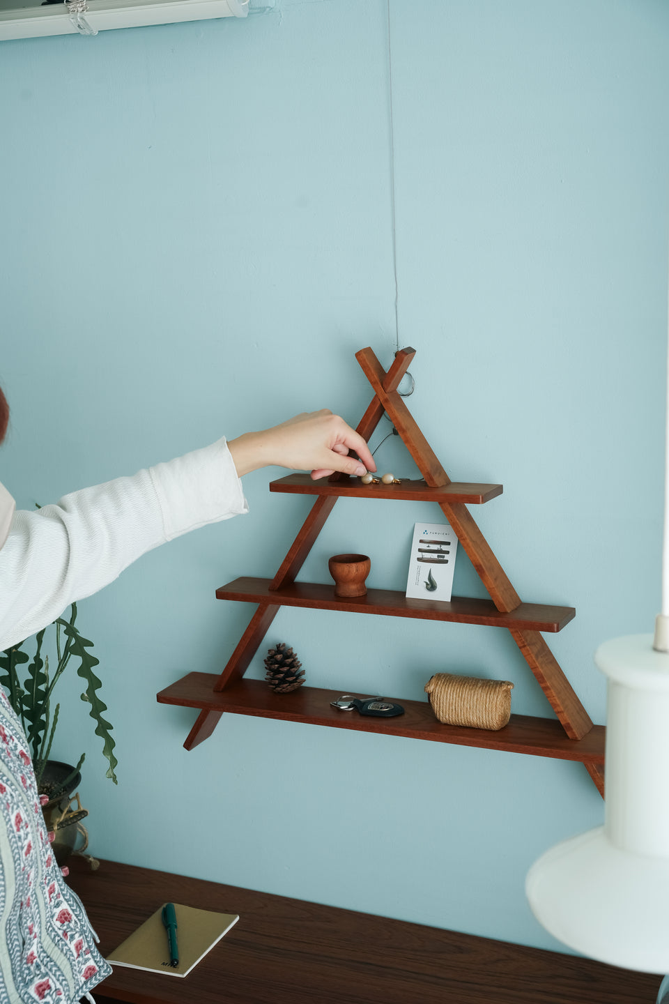 Teakwood Triangle Wall Shelf Danish Vintage/デンマークヴィンテージ ウォールシェルフ チーク材 北欧インテリア