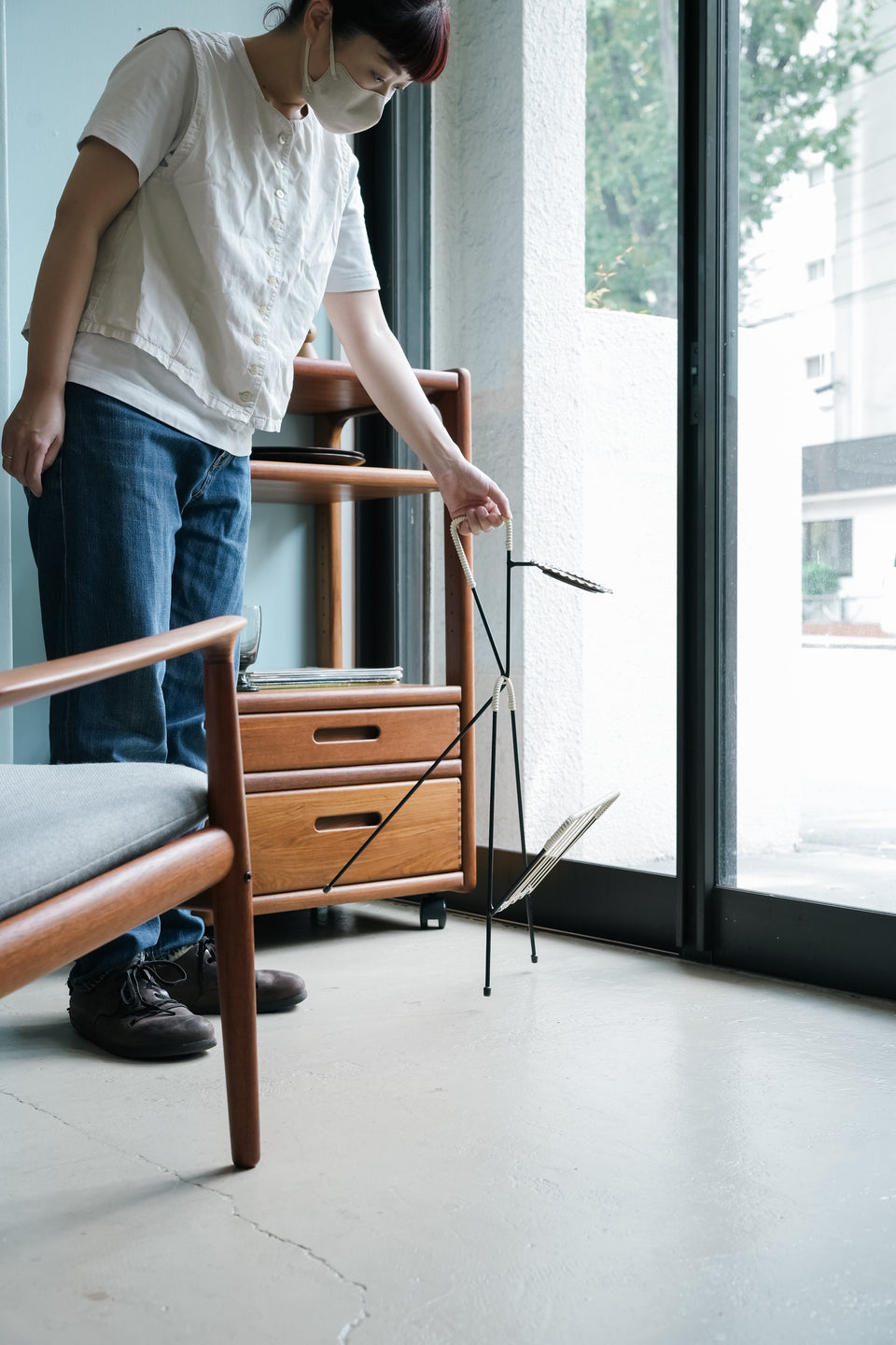 Danish Vintage Magazine Rack with Tray/デンマークヴィンテージ マガジンラック トレイ付き
