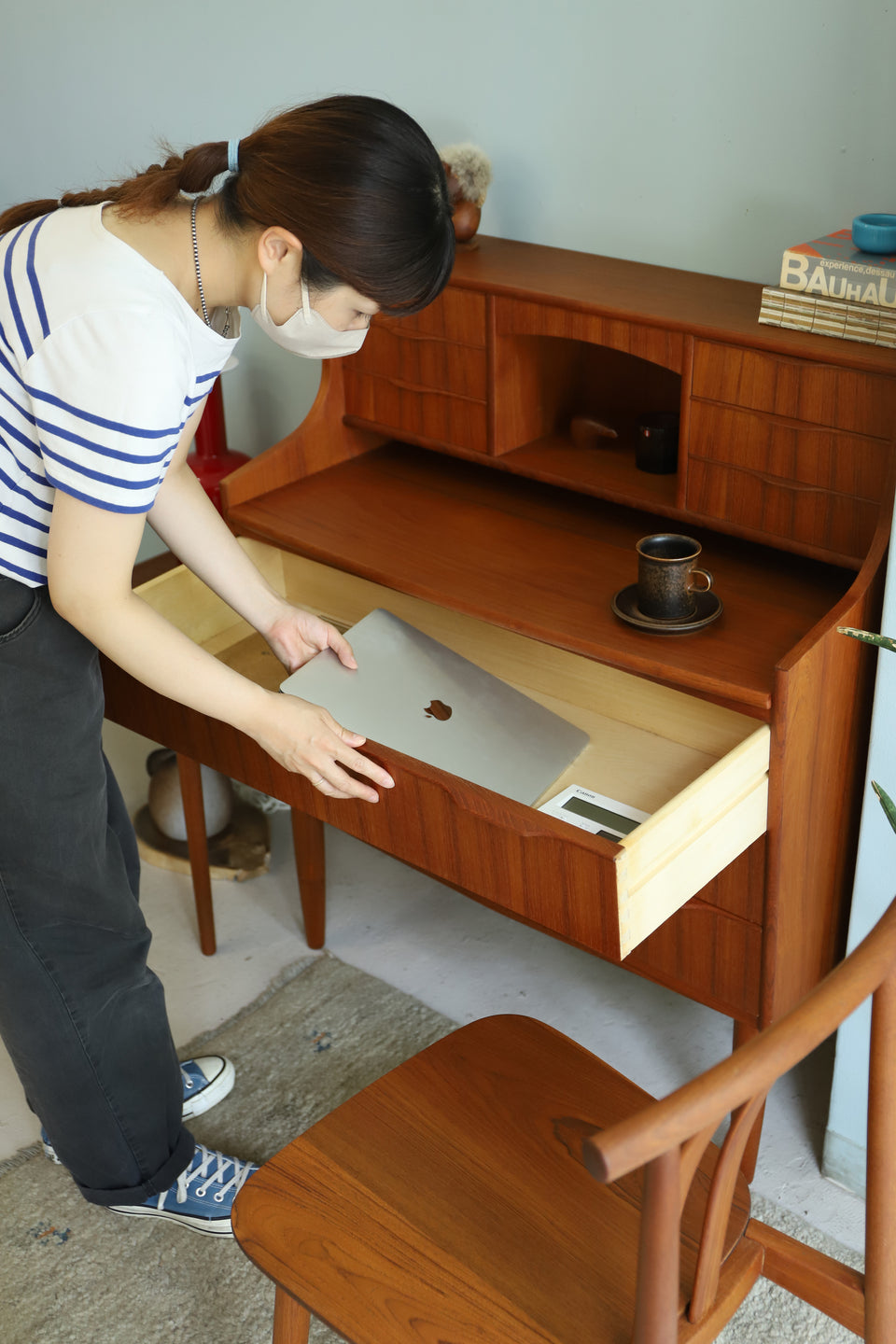 Danish Vintage Writing Bureau with Mirror/デンマークヴィンテージ ライティングビューロー ミラー付き 北欧家具