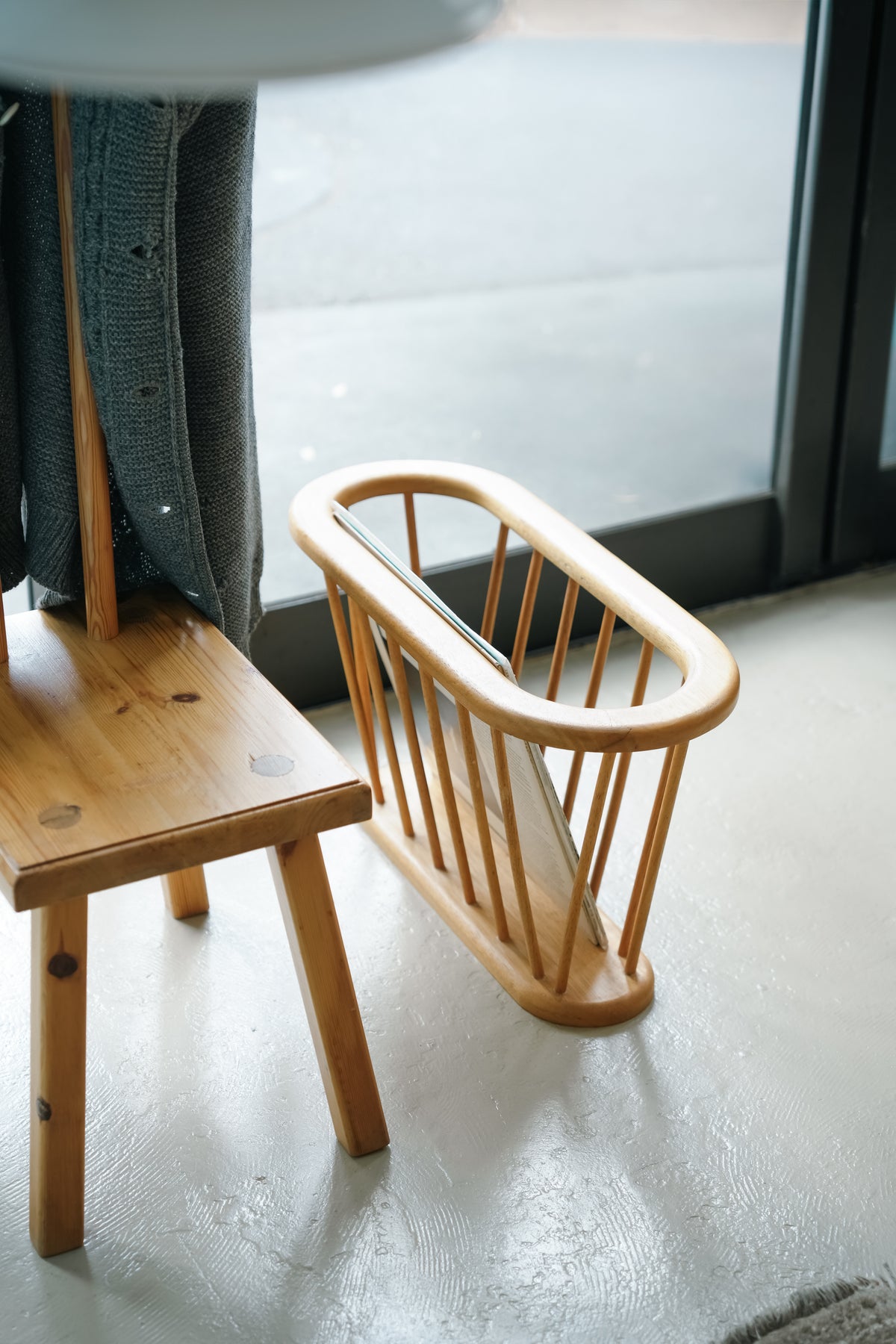 ヴィンテージ マガジンラック/Vintage Beechwood Magazine Rack