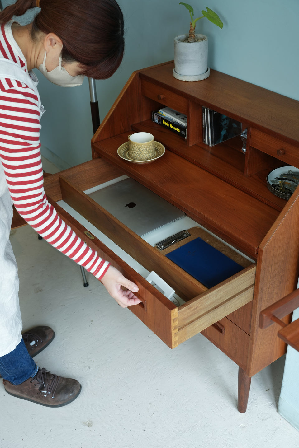 Writing Bureau Dresser Danish Vintage/デンマークヴィンテージ ライティングビューロー ドレッサー ミラー付き 北欧家具