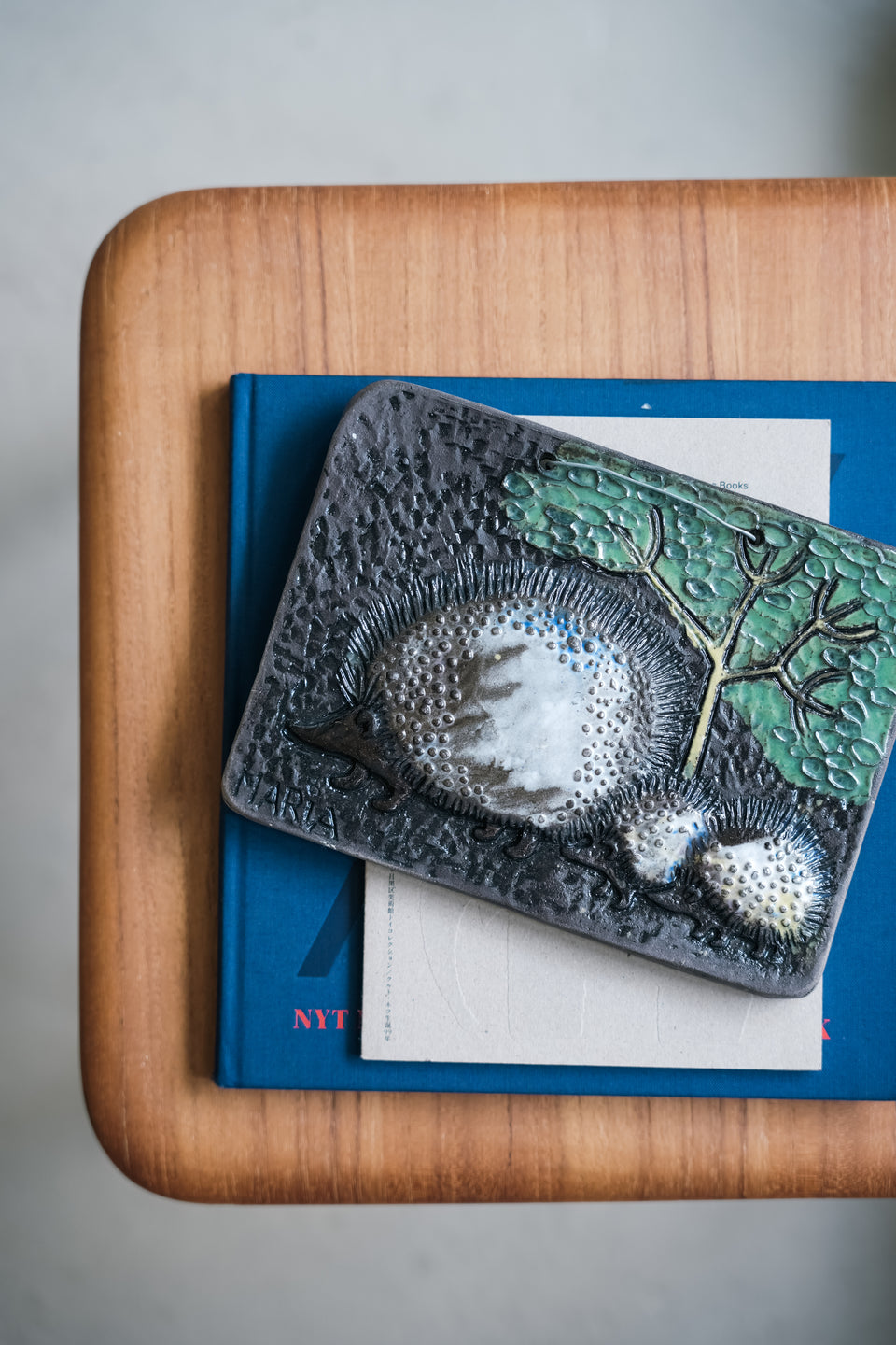 Ateljé Ninnie Keramik Hedgehog Relief Maria Ekberg/スウェーデンヴィンテージ ハリネズミの陶板 マリア・エクベリ
