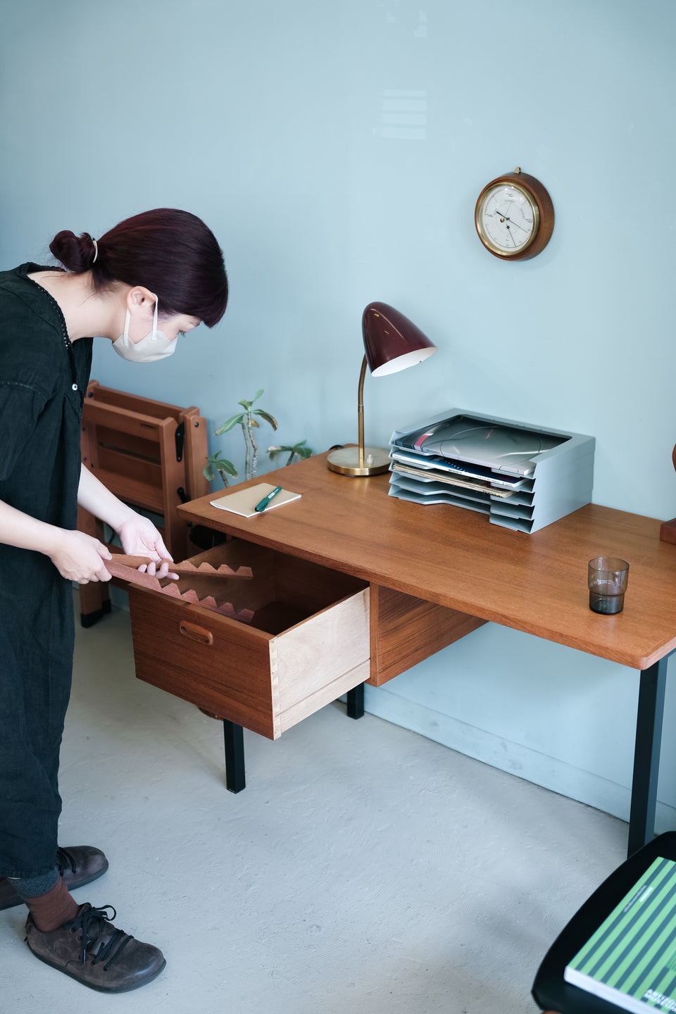 Scandinavian Vintage Teak Iron Desk/北欧ヴィンテージ 片袖デスク チーク材
