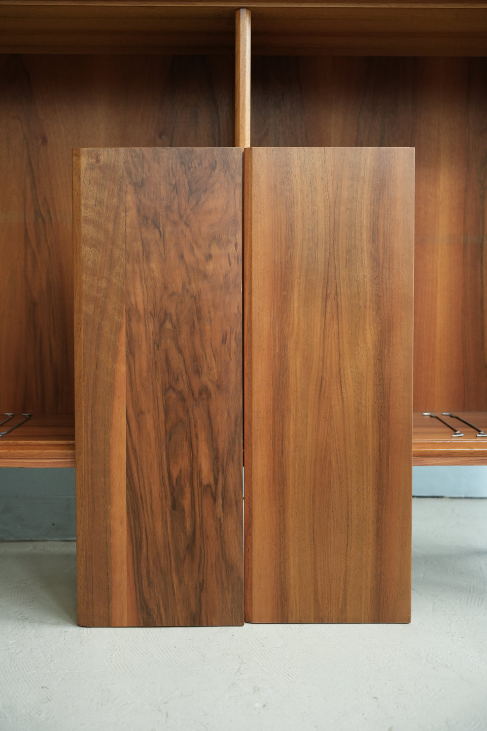 Bodafors Low Bookcase “Facett” Bertil Fridhagen / スウェーデンヴィンテージ ボダフォース ローブックケース