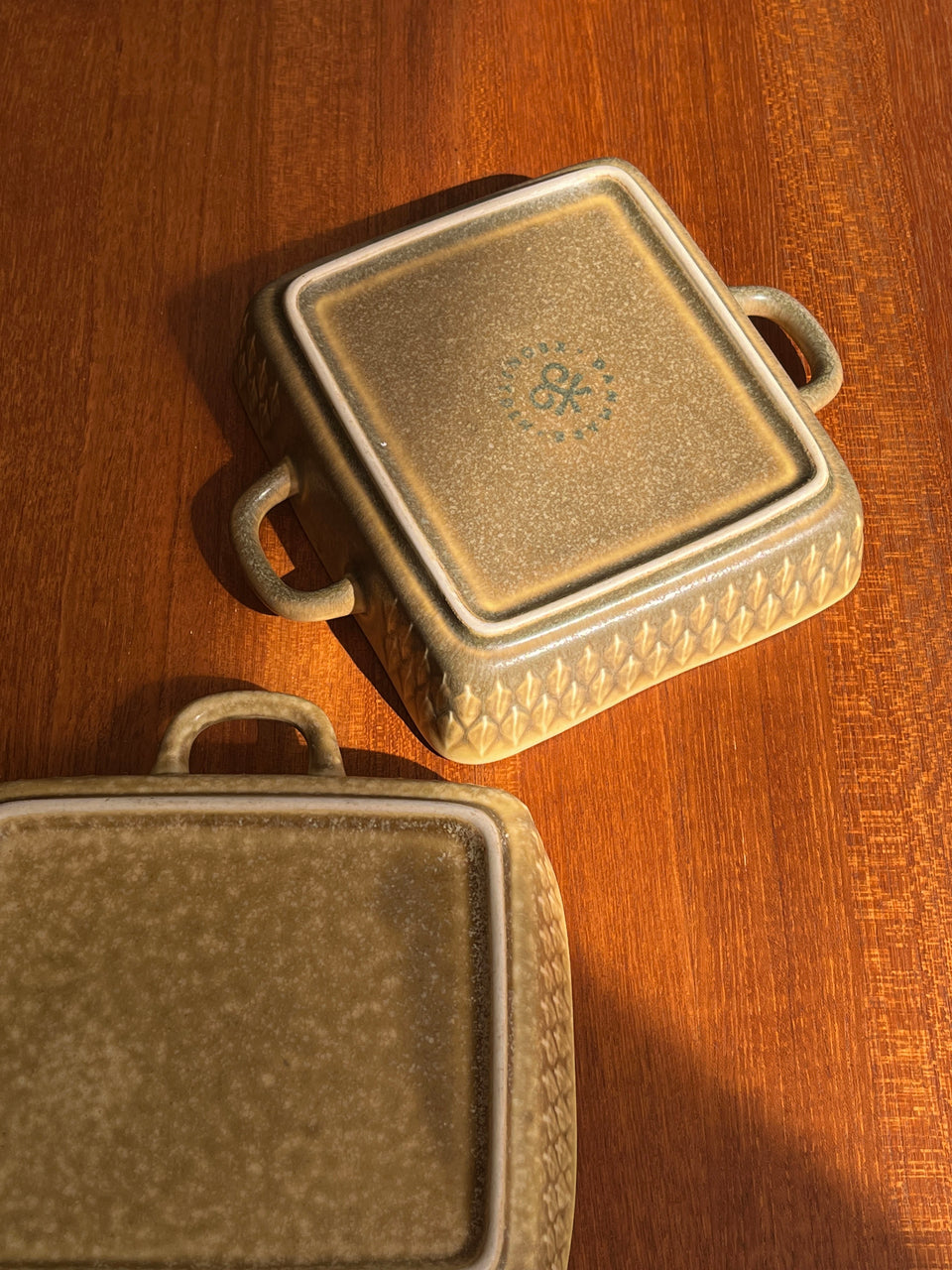Kronjyden Relief Square Dish with Handle Jens H.Quistgaard/クロニーデン レリーフ スクエアディッシュ 角皿 クイストゴー 北欧ヴィンテージ食器