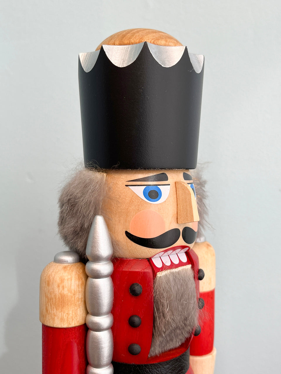 ザイフェナーフォルクスクンスト くるみ割り人形 ドイツ 工芸品/Seiffener Volkskunst Nutcracker –  FURUICHI/古一