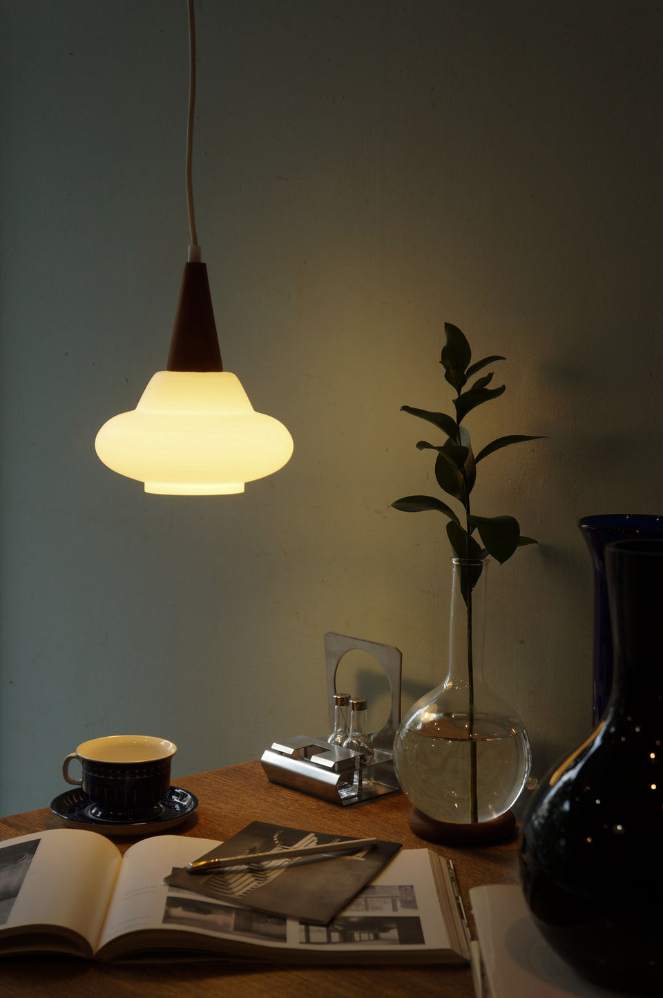 Danish Vintage Glass Teak Pendant Light/デンマークヴィンテージ ペンダントライト フロストガラス チーク材