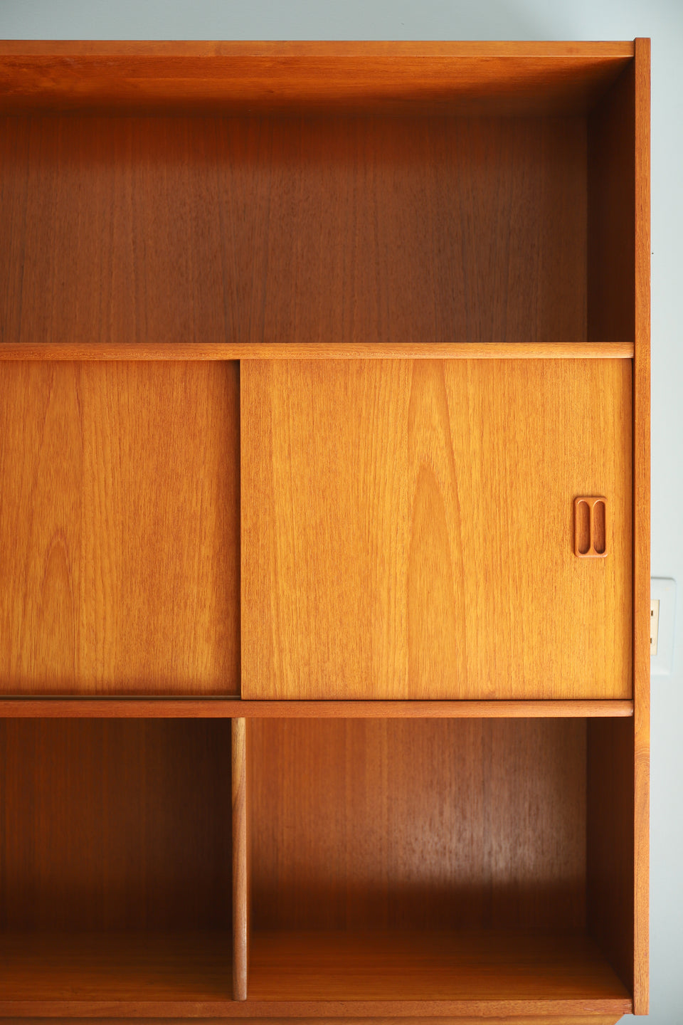 Danish Vintage Bookcase Shelf with Sliding Doors/デンマークヴィンテージ ブックケース 本棚 チーク材 収納 北欧家具