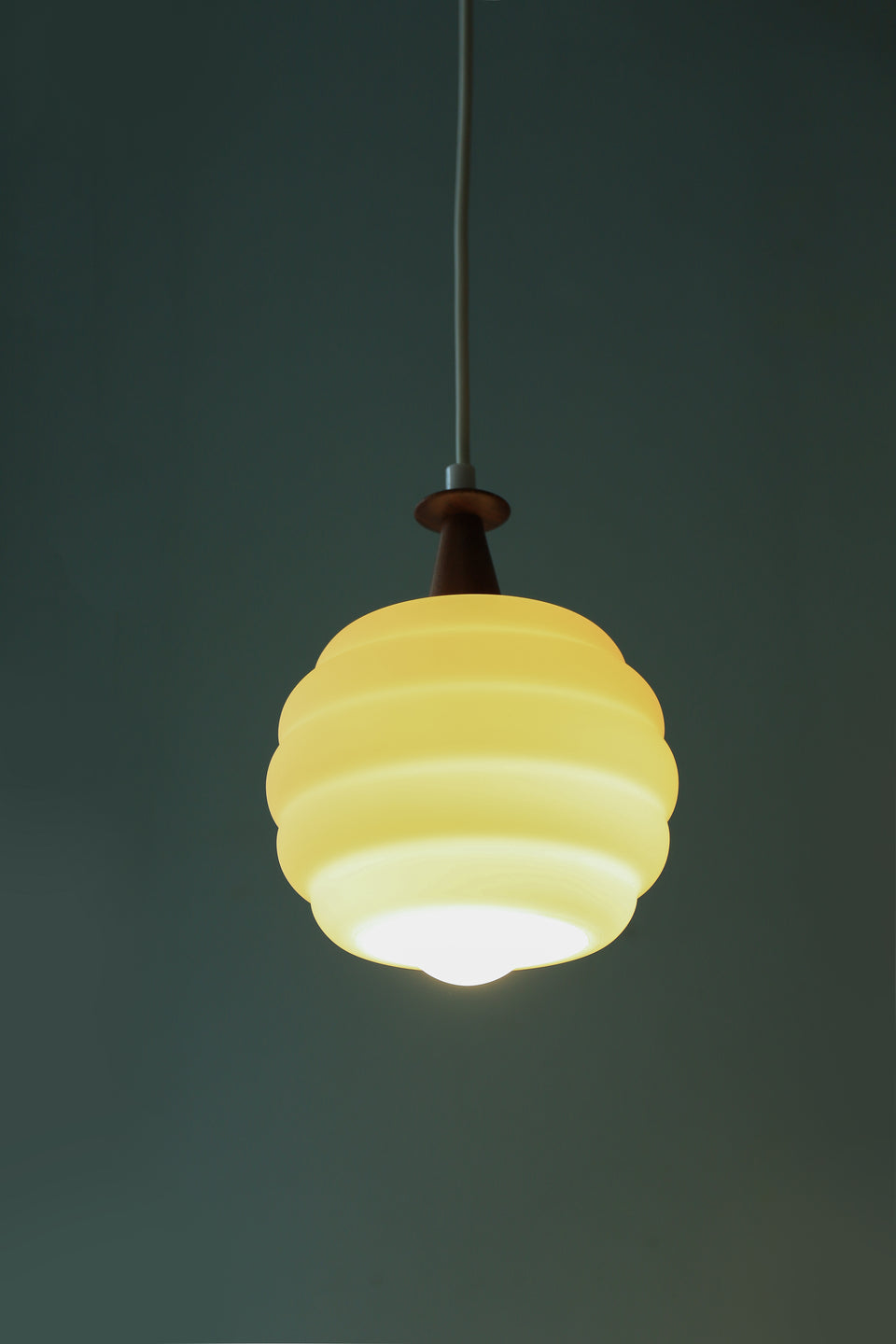 Danish Vintage Frosted Glass Pendant Light/デンマークヴィンテージ ペンダントライト ガラス チーク材